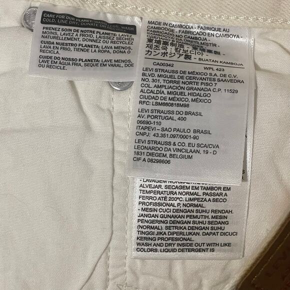 Levi’s 501 Signature Button Fly High Rise Cream Denim Shorts Women's Size 31 - Picture 9 of 10